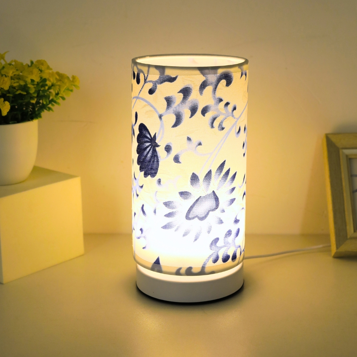 Warm fabric LED desk lamp, USB - Desk Setup Wallpaper incelemesi ve fiyatı