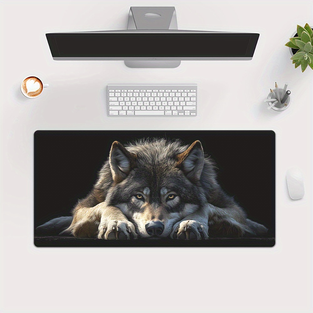 Wild Grey Wolf on Black Backgr - Desk Setup Grey incelemesi ve fiyatı